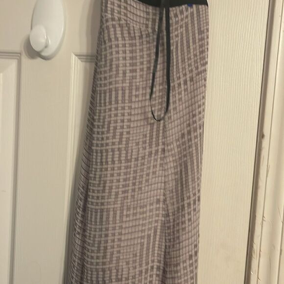 BCBG Generation Dress XSmall Like new - Picture 4 of 10